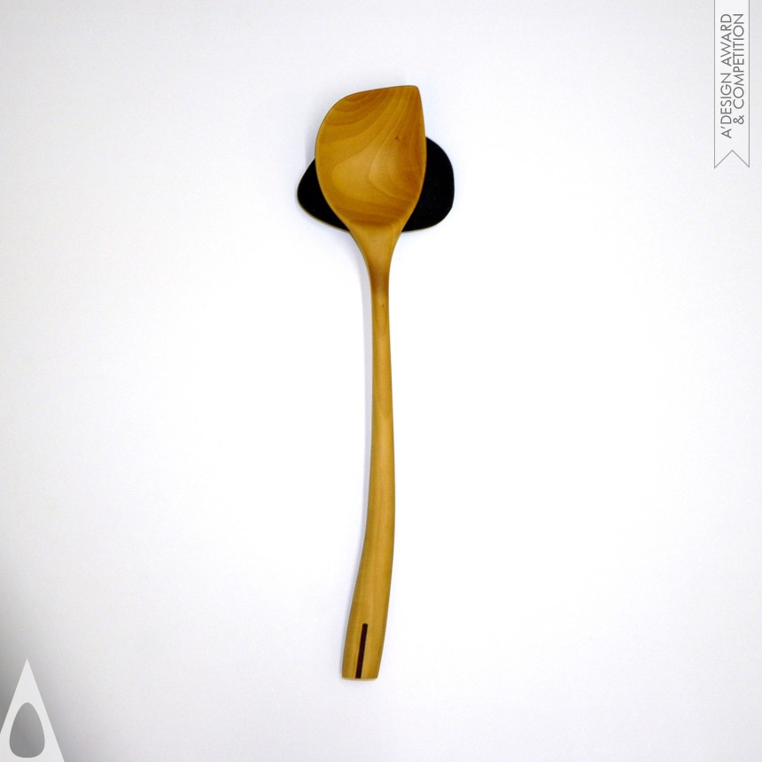 Bronze Bakeware, Tableware, Drinkware and Cookware Design Award Winner 2013 Balance Wooden Spoon 