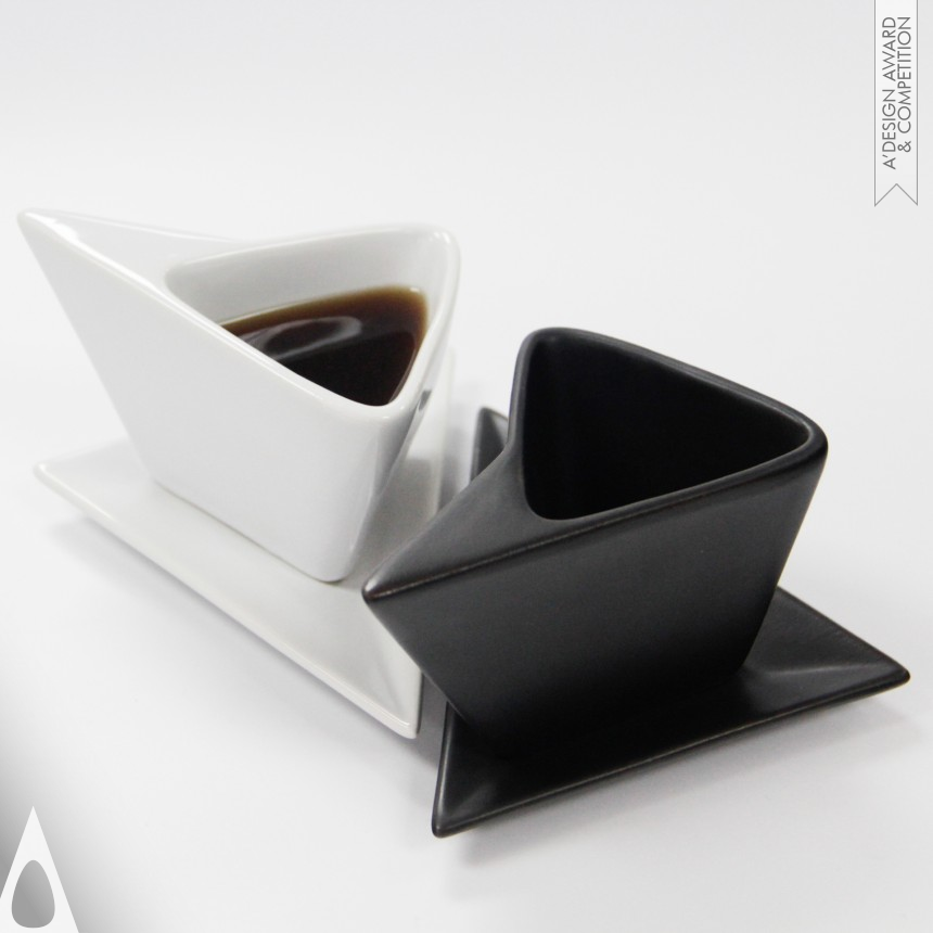 Bronze Bakeware, Tableware, Drinkware and Cookware Design Award Winner 2014 LOA Coffe Cup Drink coffee and saucer 