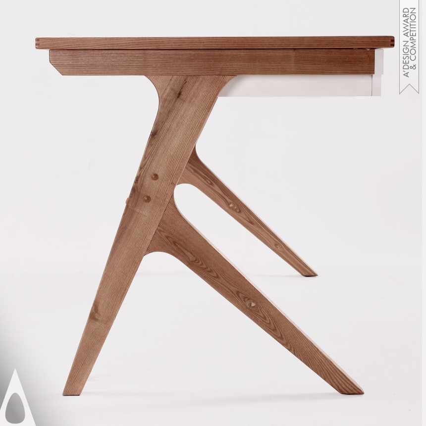 Marken Desk designed by Claudio Sibille