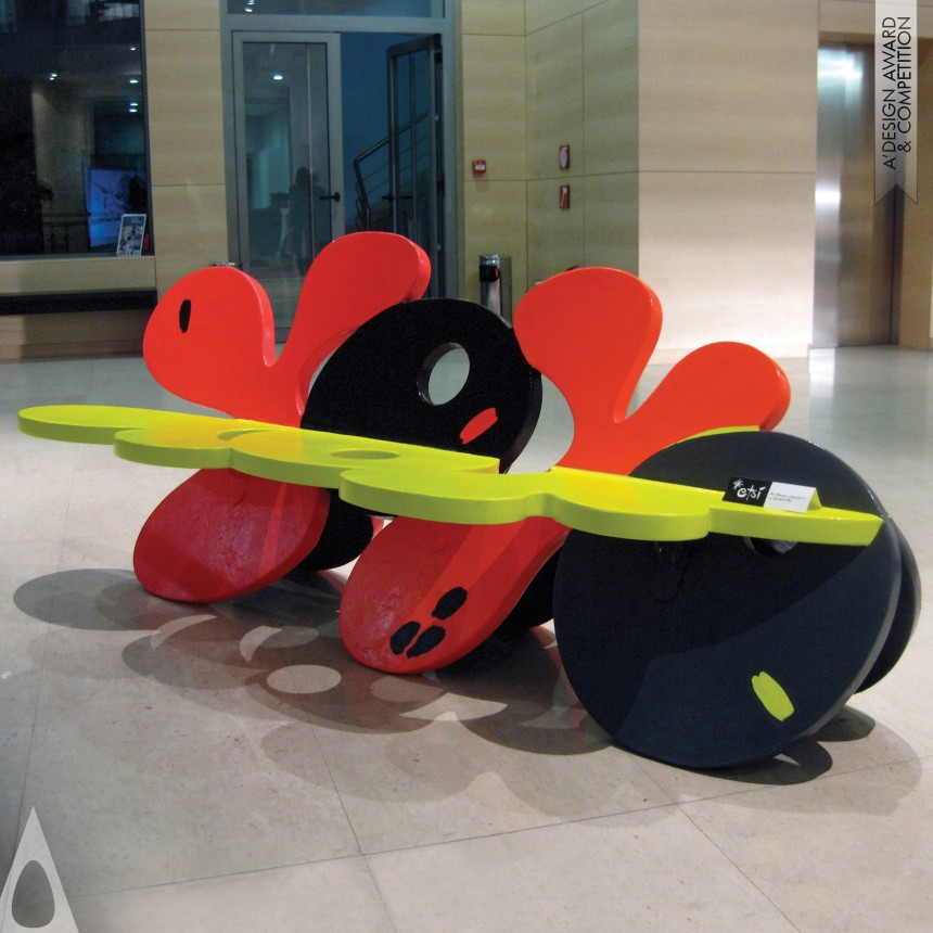 Red Design Consultants Rodanthi Senduka's Yo Yo bench by Rodanthi Senduka  Environmentally friendly bench