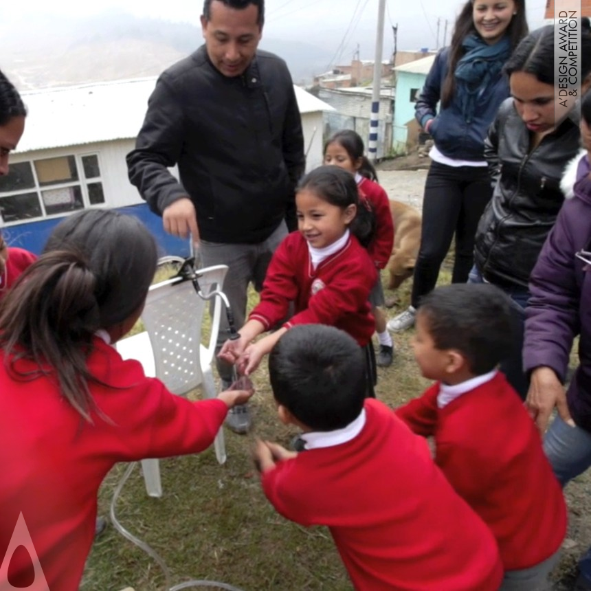 Safe Agua Colombia: Team TDK's Safe Agua Colombia: Calientamigos Water Heater & Pressurized Shower