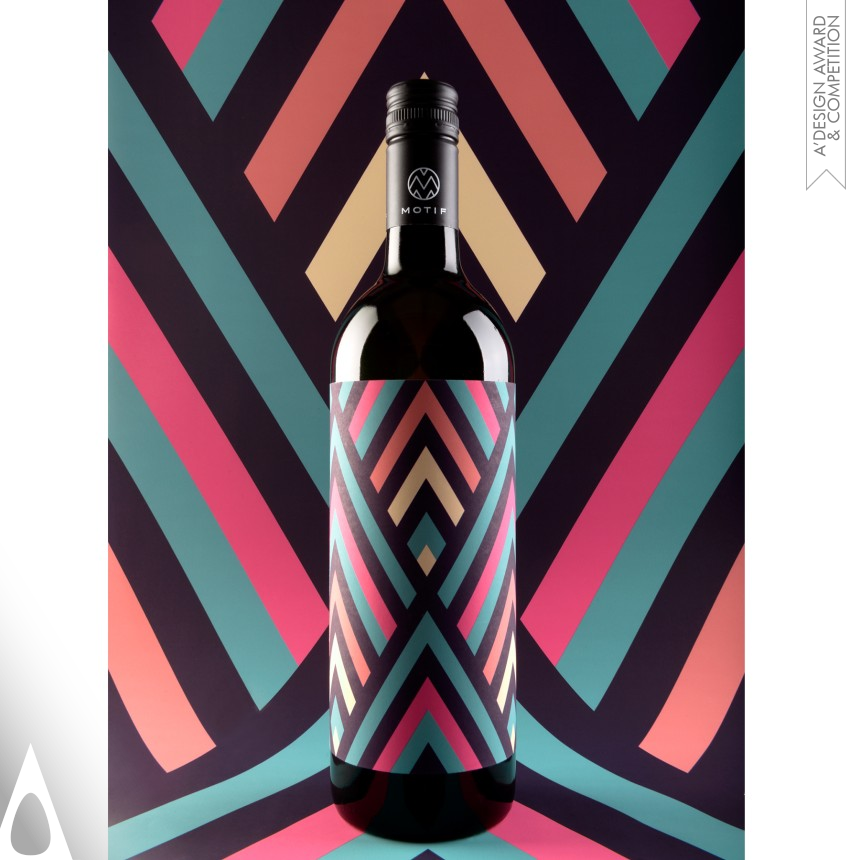 EN GARDE Interdisciplinary Gmbh's Motif Wine Wine Packaging Design