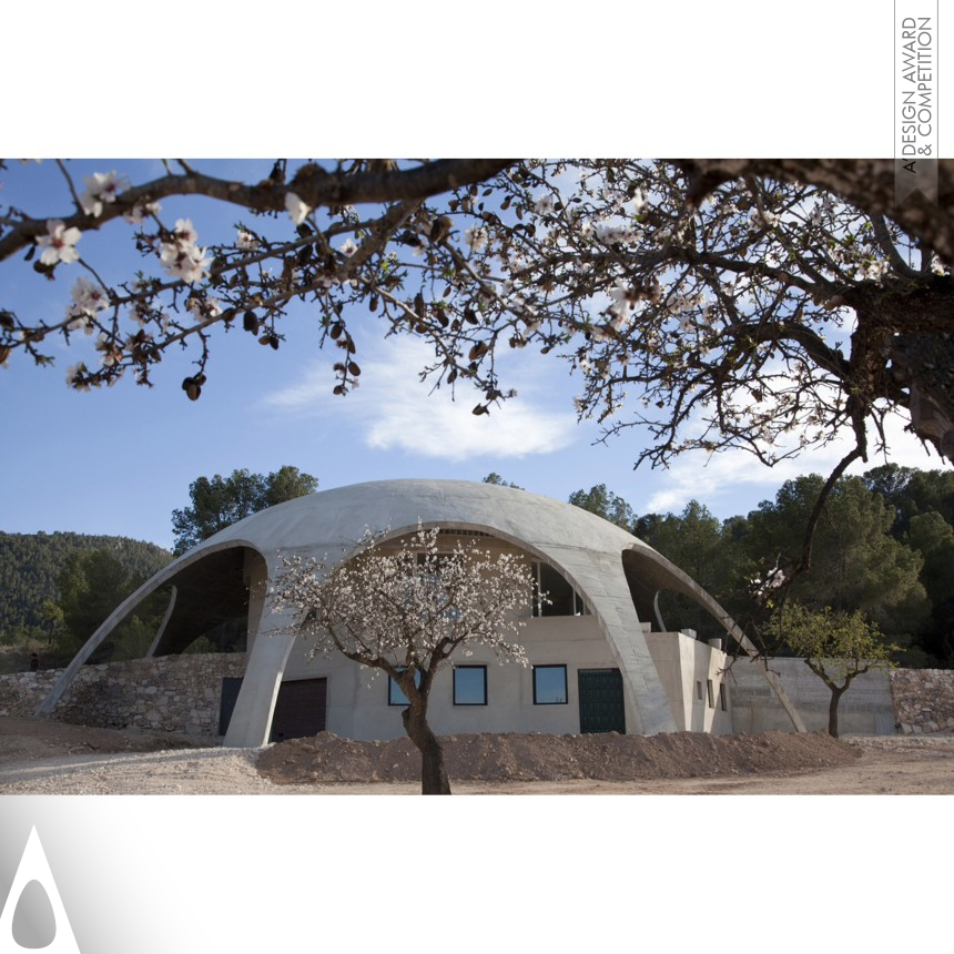 Deep Cavern Studio - Iron Architecture, Building and Structure Design Award Winner