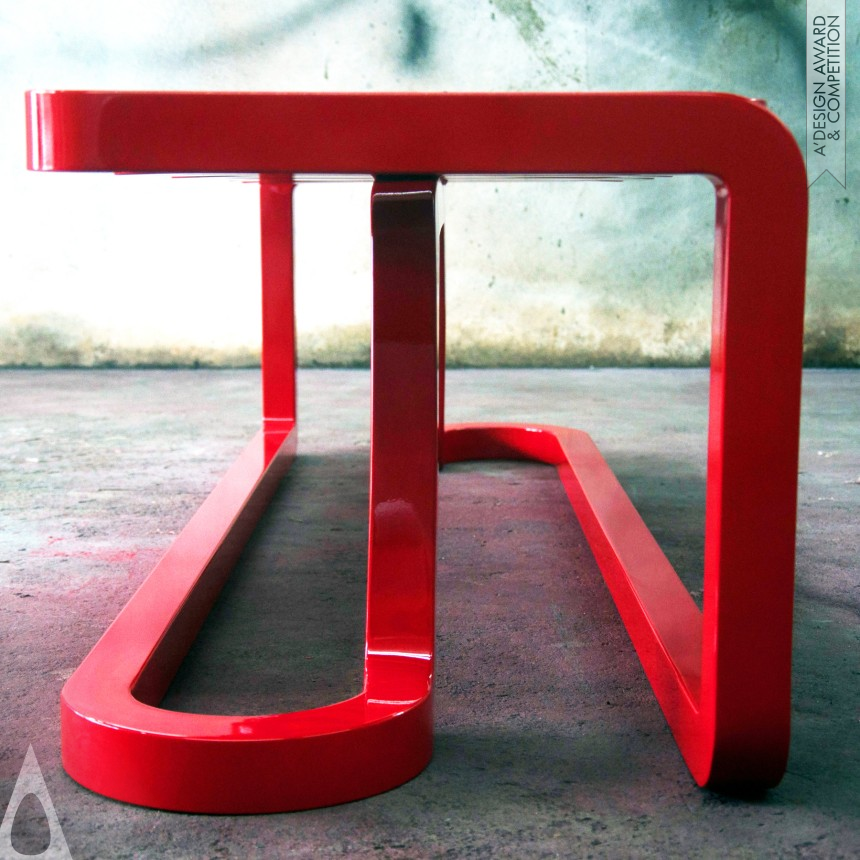 Serpentina Bench designed by Mula Preta Design