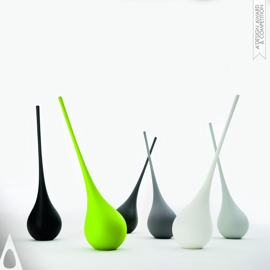 Bronze Furniture Design Award Winner 2014 Ampoule Illuminated vase 