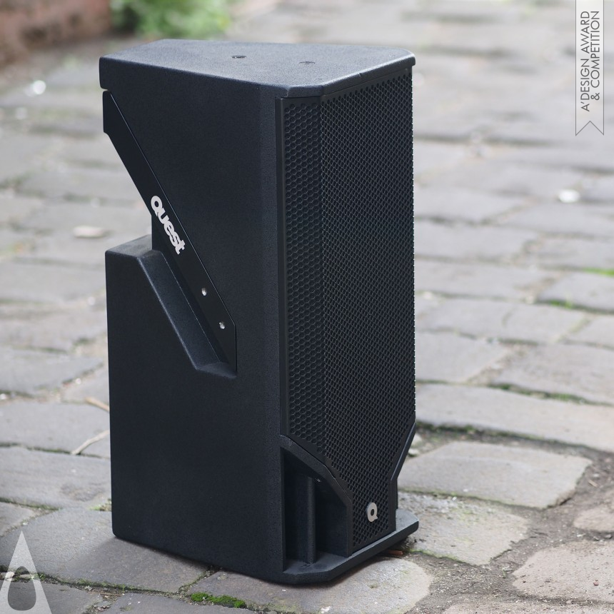 Bronze Digital and Electronic Device Design Award Winner 2014 HPI110 High-definition Loudspeaker 