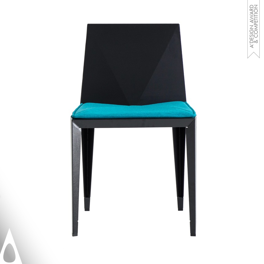 Golden Furniture Design Award Winner 2015 Bend Chair 