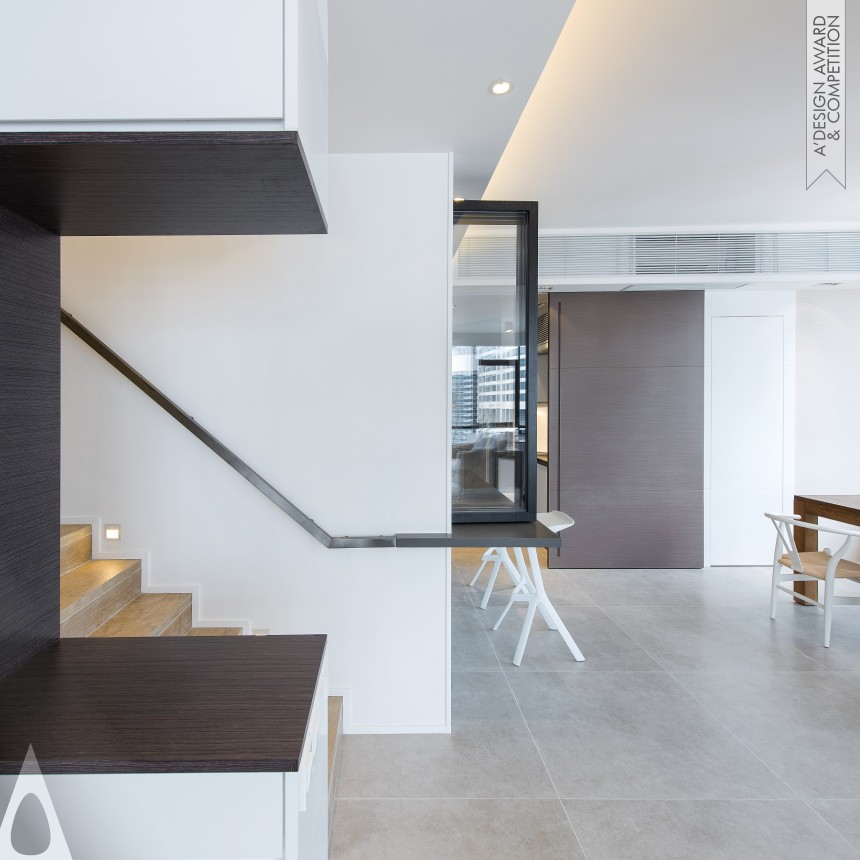 Apartment on Mid-level designed by Alain Wong