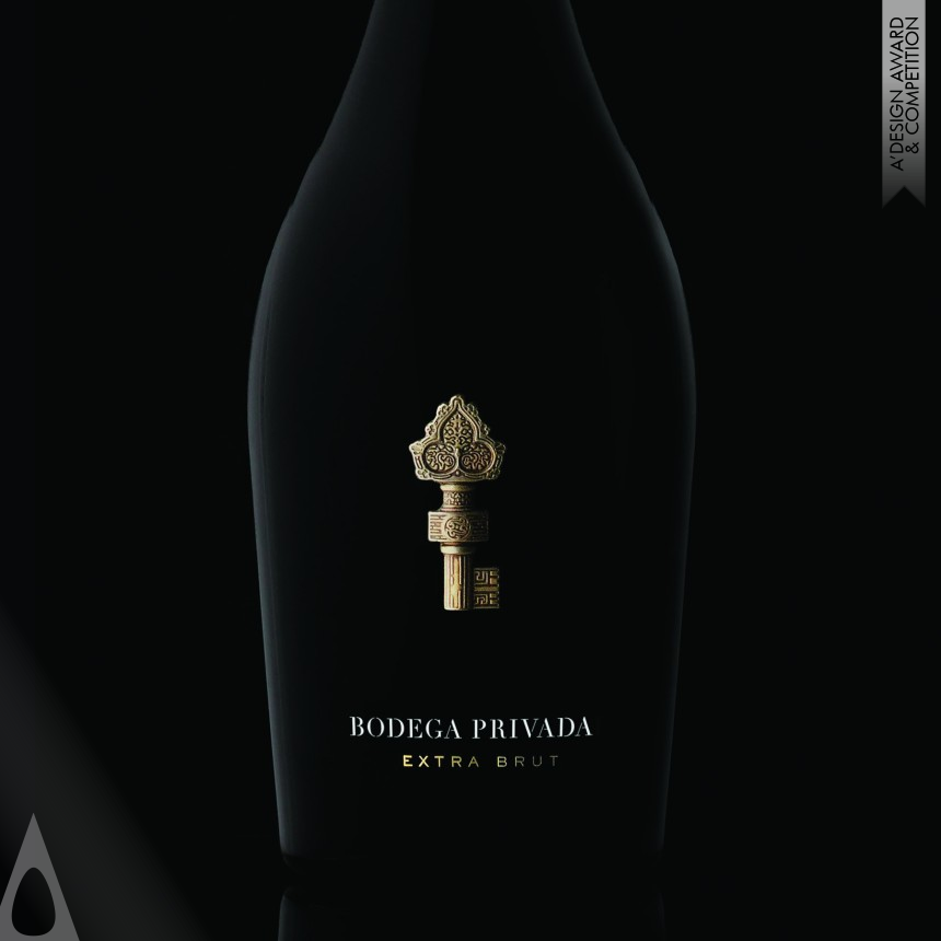 Bodega Privada Champagne - Iron Packaging Design Award Winner