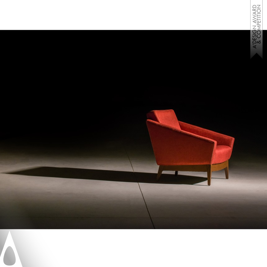 Gerardo Ríos Altamirano Lounge Chair