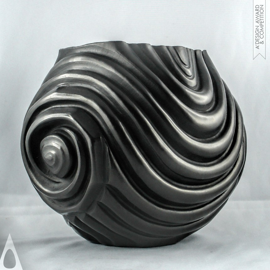 VORTEX METALLIC VASES - Iron Fine Arts and Art Installation Design Award Winner