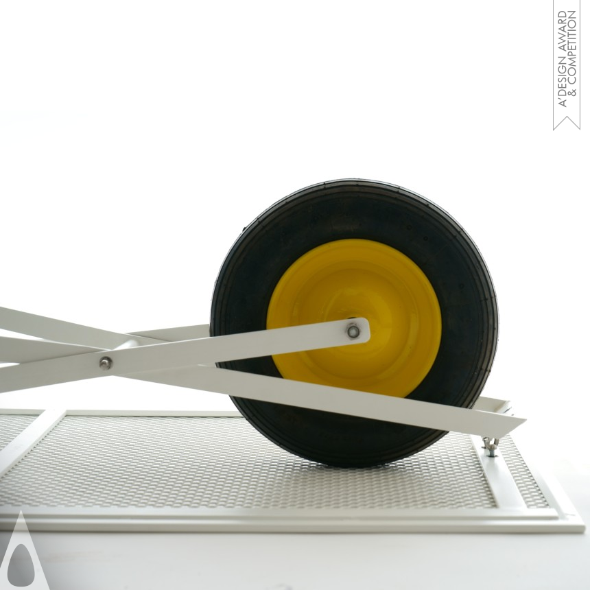 DARIO ROSE's CLINO Wheelbarrow Table