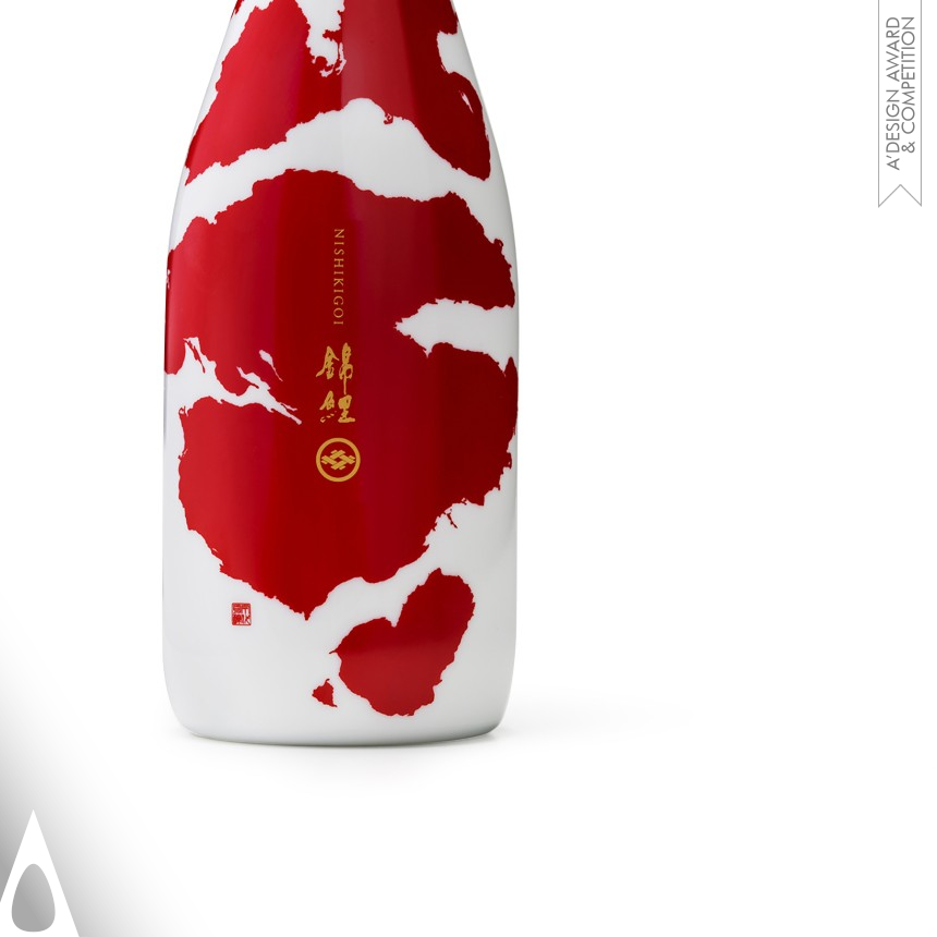 Platinum Packaging Design Award Winner 2016 Japanese Sake “KOI” Bottle and Box 