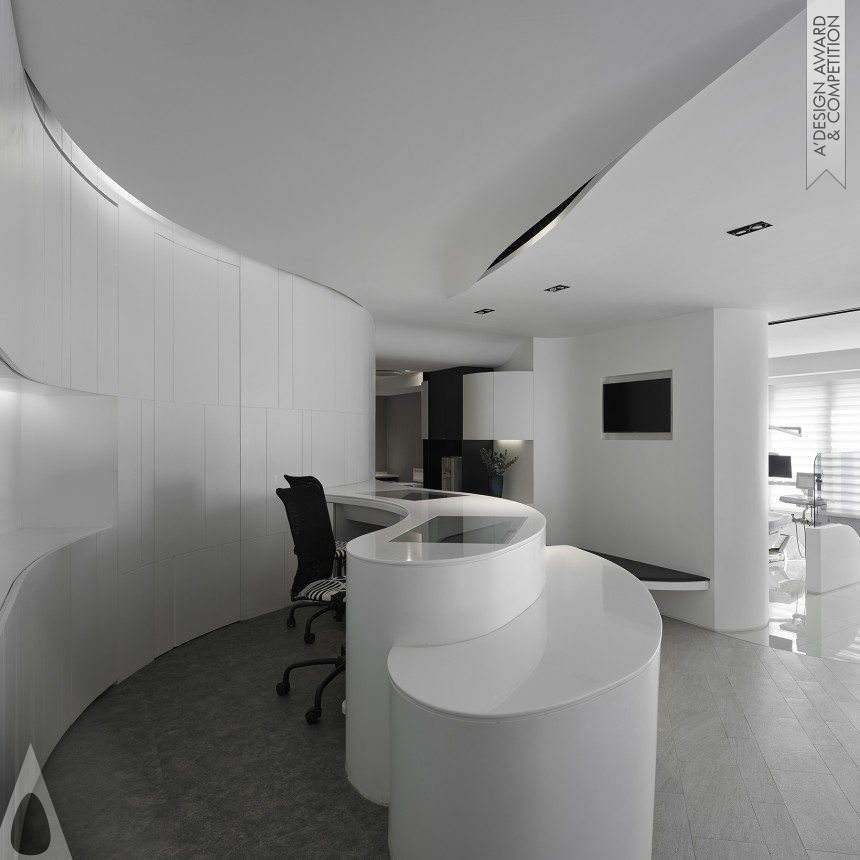 Silver Interior Space and Exhibition Design Award Winner 2016 Curvature - Dimension and Extension Dentist Clinic 