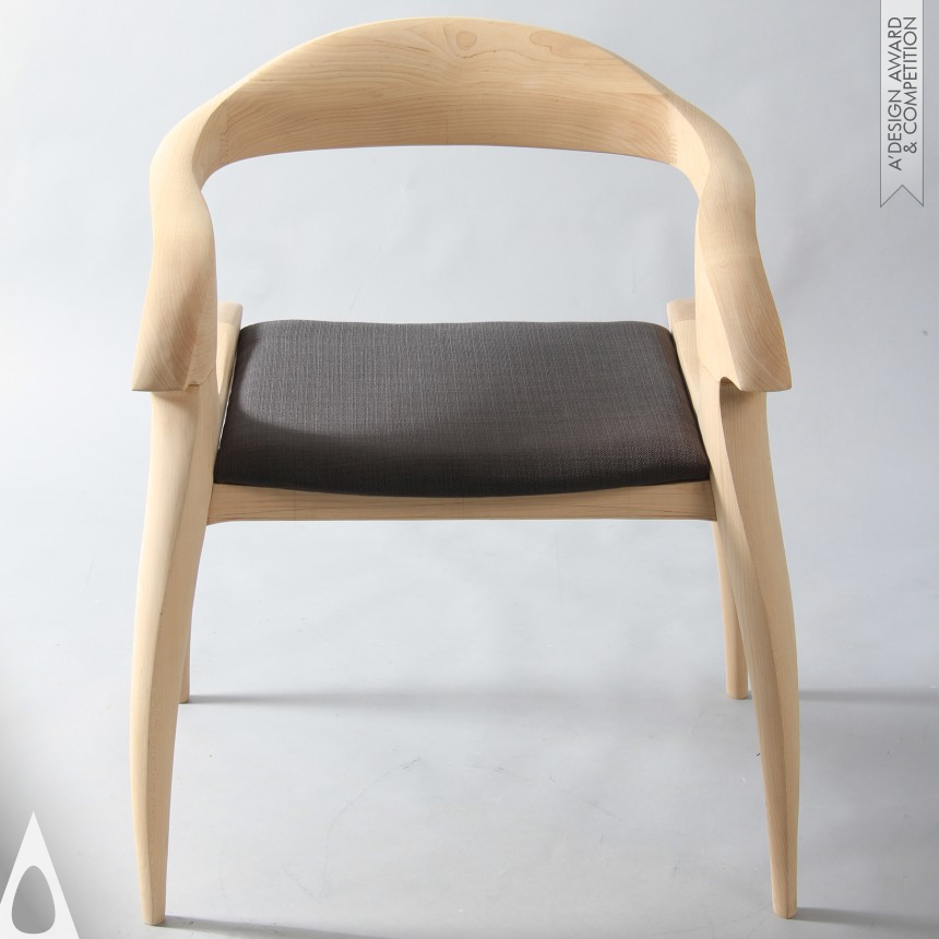 FORWARD / BEHIND designed by CHIA EN WENG