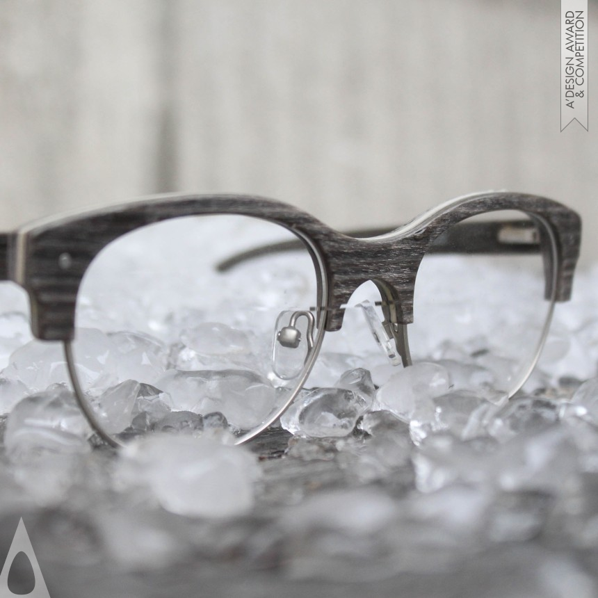 MonkeyGlasses Mai-britt B.Seaton Sustainable Eyewear