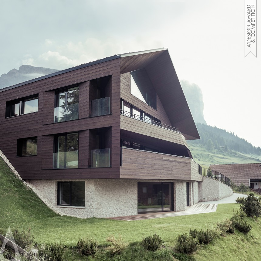 Perathoner Architects's Black Eagle Residential House