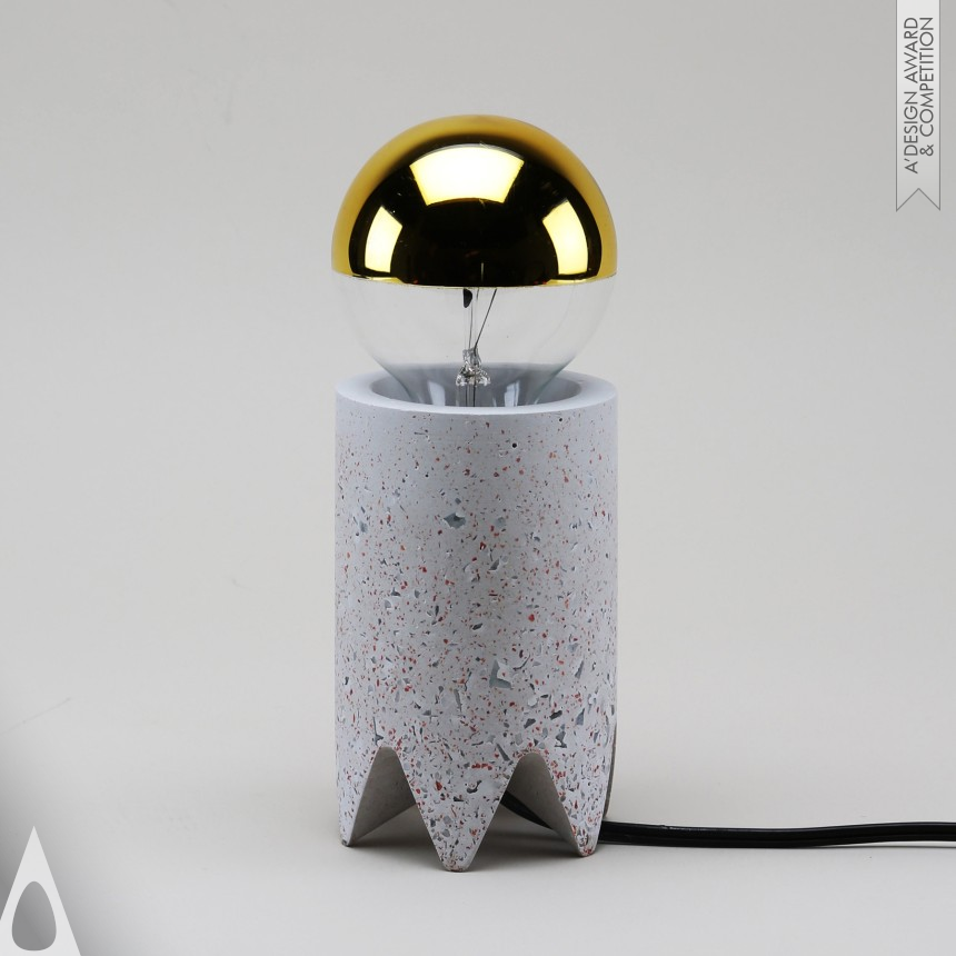 Mark Talbot and Youngjin Yoon's Bob Lamp