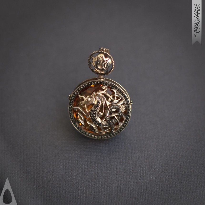 Edhuard Zverev Pendant