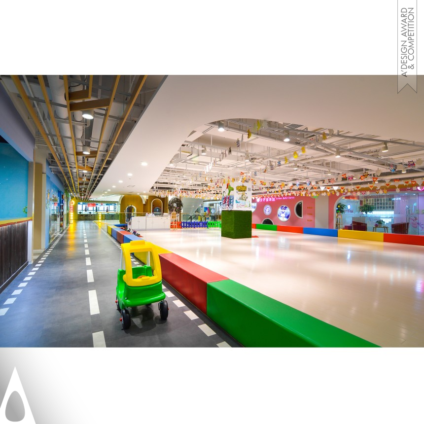 Funlife Plaza - Golden Interior Space and Exhibition Design Award Winner