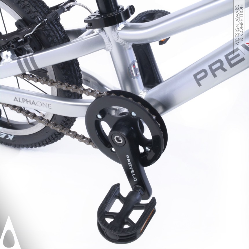 Prevelo Alpha One - Golden Baby, Kids' and Children's Products Design Award Winner