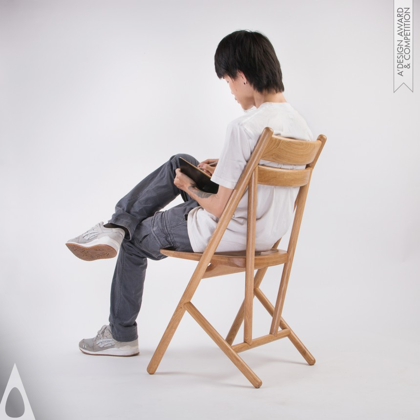 Quoc Trang Pham's Oblique Chair