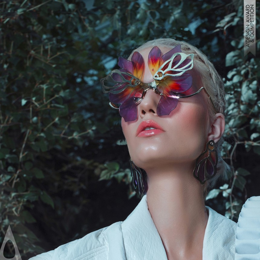 Sonja Iglic's Blooming Folding Eyewear