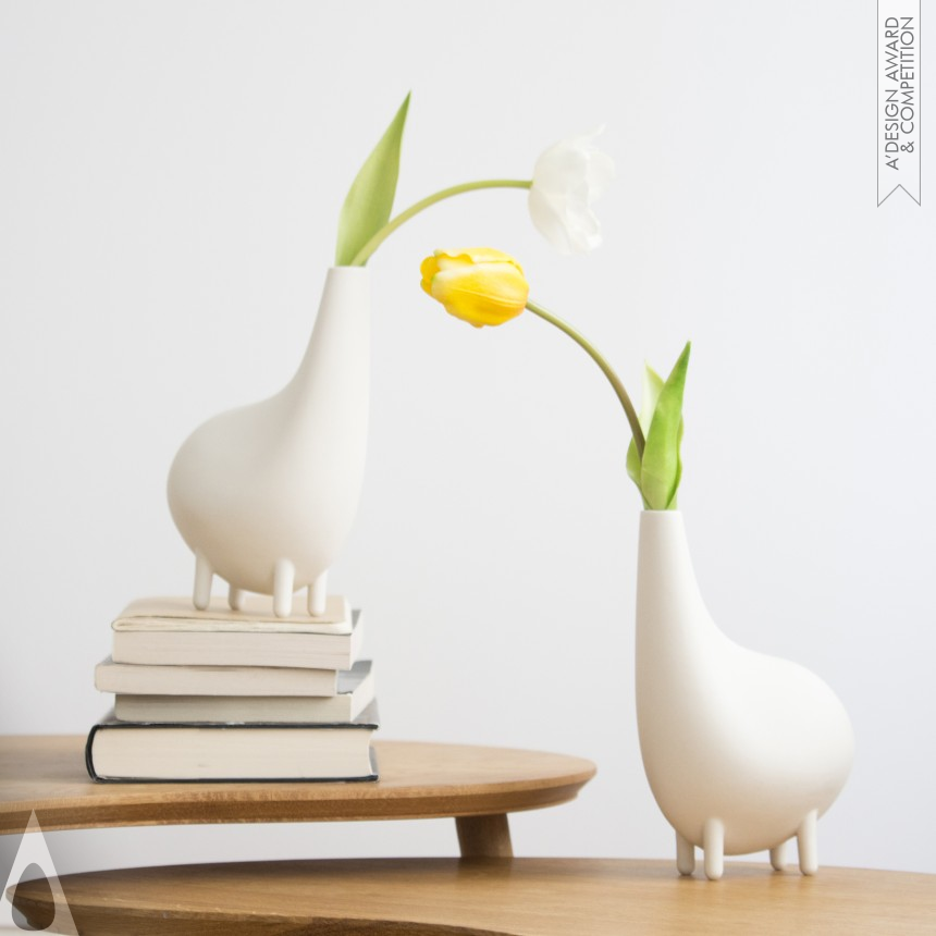 Golden Furniture Design Award Winner 2018 Little Bo Flower vase 