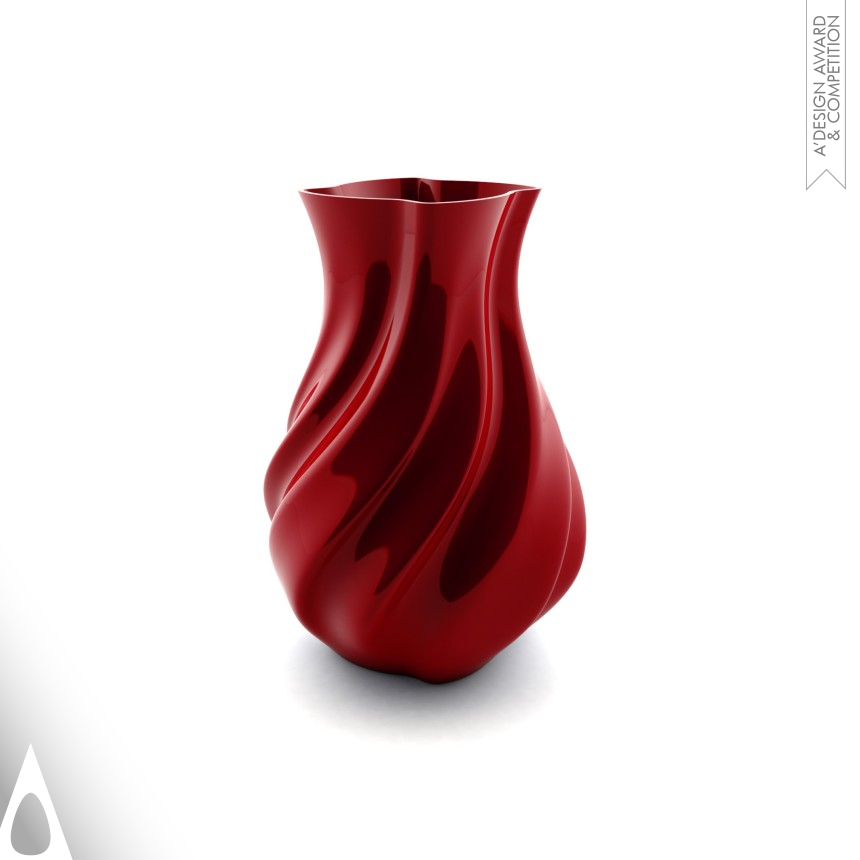 Juan A. García and Juan D. Ramos's Tango Vase