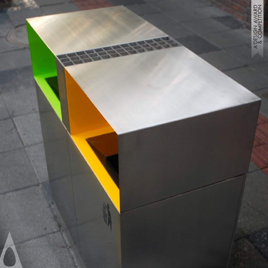 SSS Litter Bin designed by Zhifeng Xu