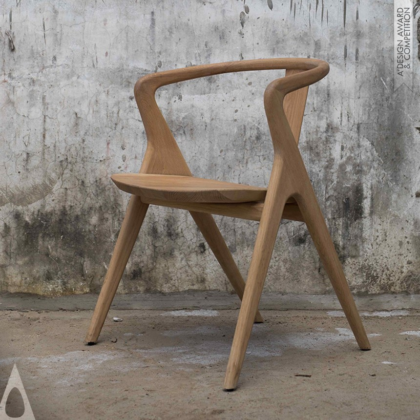 VU HOANG ANH's CENTRE Dining Chair