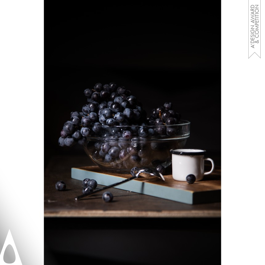 Silver Photography and Photo Manipulation Design Award Winner 2018 Fresh Grapes of Toscan Photography 