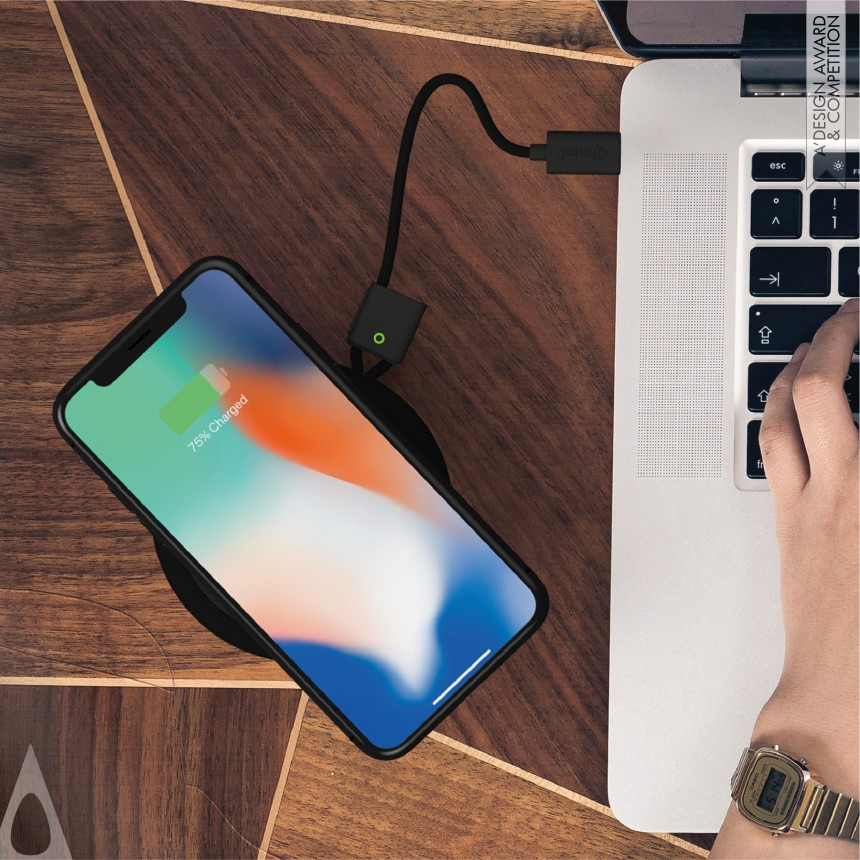 Silver Digital and Electronic Device Design Award Winner 2019 Qimini Tempo Portable Wireless Charger 