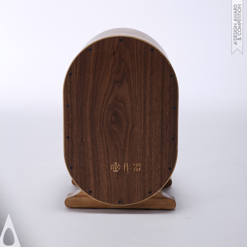 Bent Wood Cajon designed by Hsu Chung-Miao