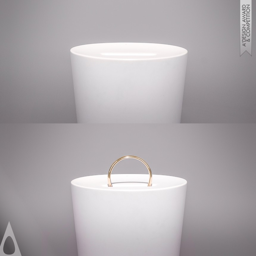 Stage Ring Box designed by Yiting Liu, Jiachun Zhou and Baichuan Huang