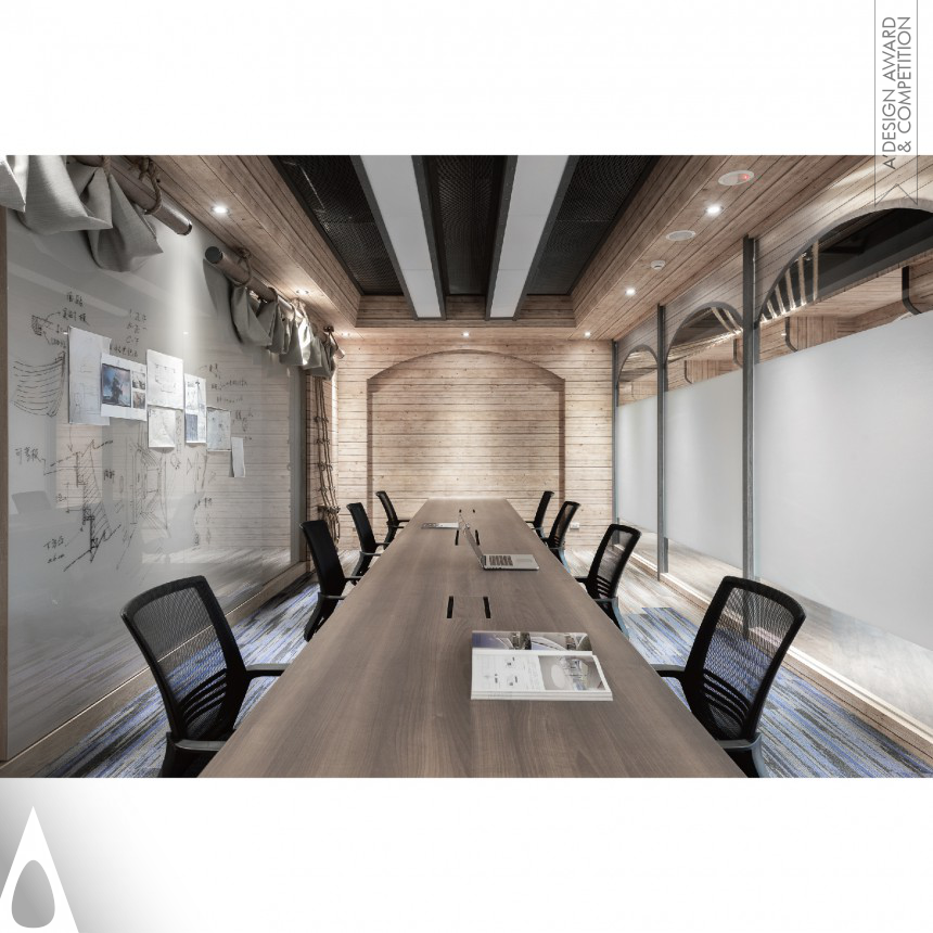 Leo Lin - Zoom Interior Design Studio's Realm of Transition Office