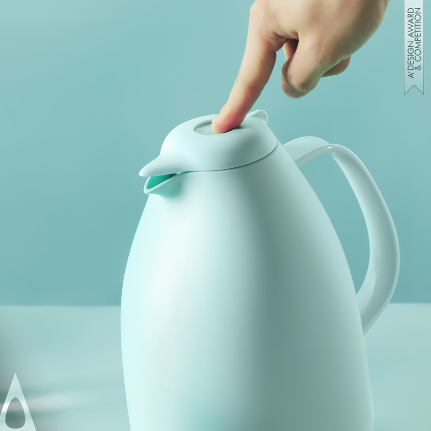 Zaiyong Fa's Penguin Thermo Jug