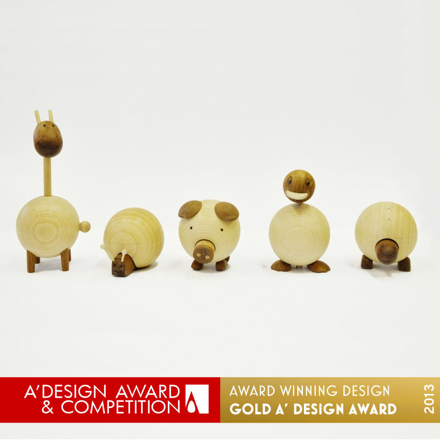 Movable wooden animals Toy