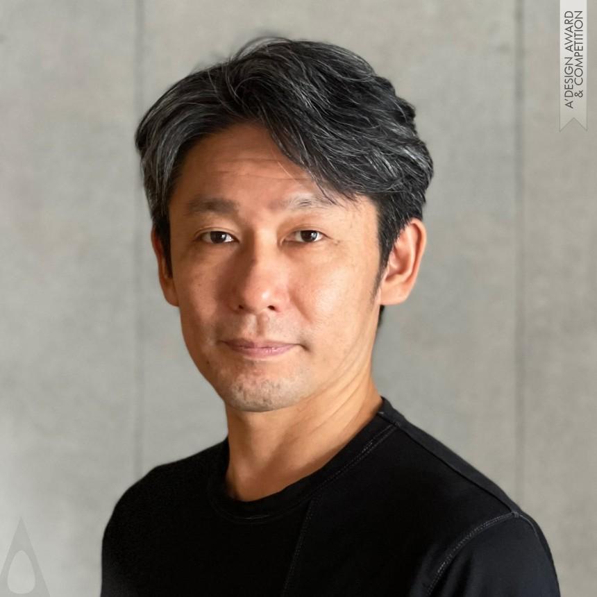 Tomoya Akasaka