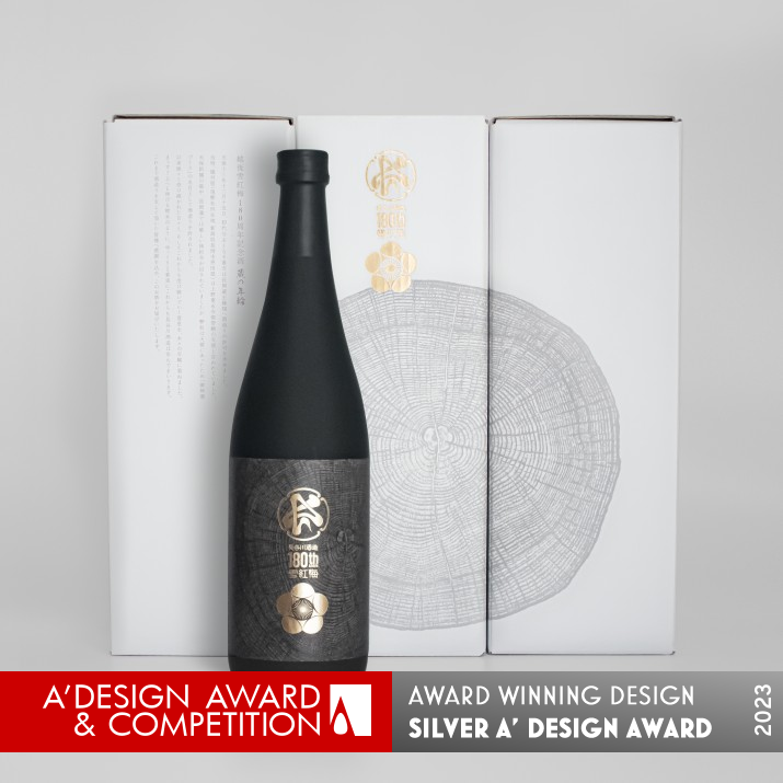 Japanese Sake Packaging Design by Shinji Yaoita Silver Packaging Design Award Winner 2023 