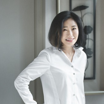 Li Hui Wang of J.T International Interior Design 