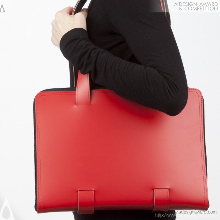 olga-is-for-carrying-a-laptop-by-private-case-by-ari-korolainen-2