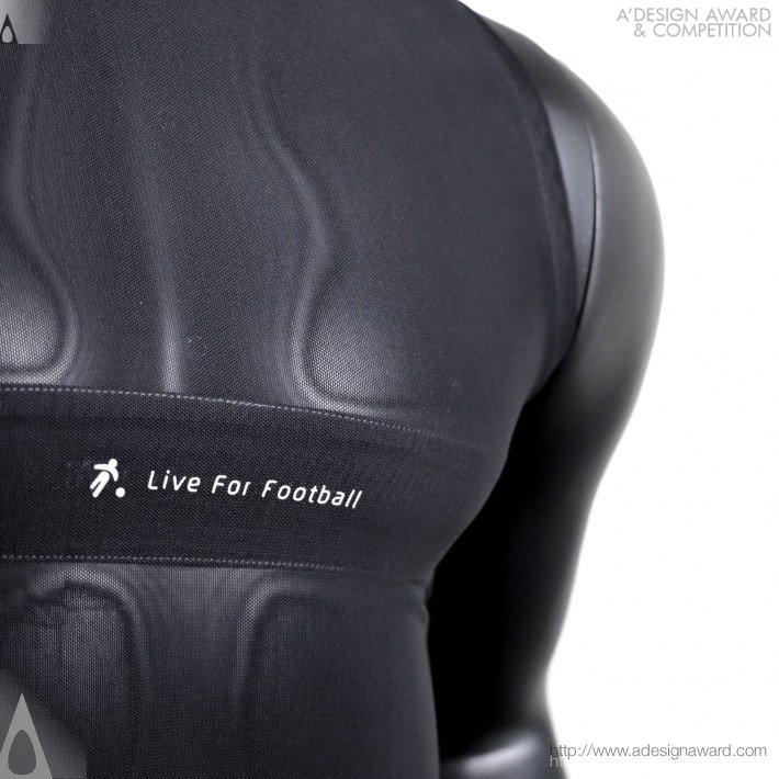 smart-football-vest-by-37-degree-smart-home-ltd-1