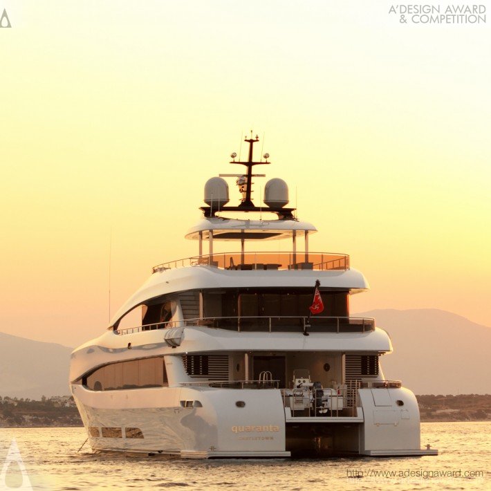 Luuk V. van Zanten - Curvelle Quaranta Luxury Power Catamaran Superyacht