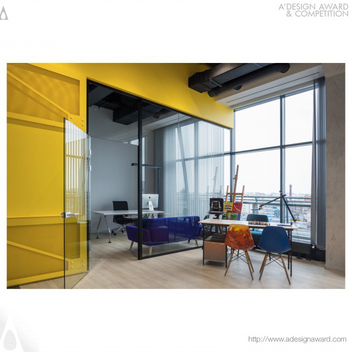 functional-and-colorful-office-by-anna-maslova-and-gregory-neverov