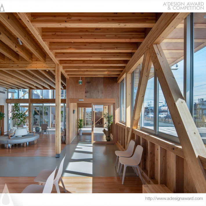 Yoshiaki　Tanaka - Wooden Axis Large Roof Clinic and Pharmacy
