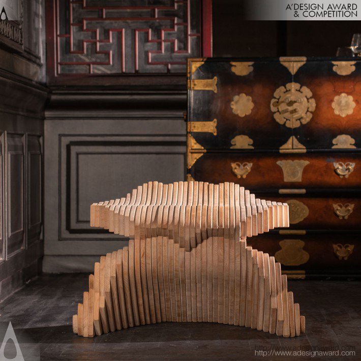 the-fortunate-ruyi-chair-by-tzu-wei-lin-1