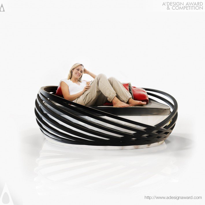 Mula Preta Design - Fluens Loveseat