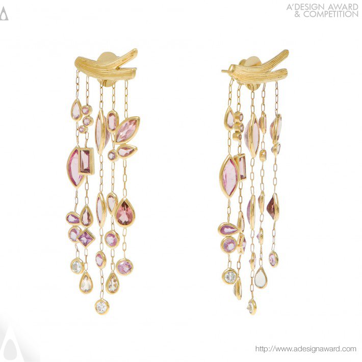 Earrings by Larissa Moraes