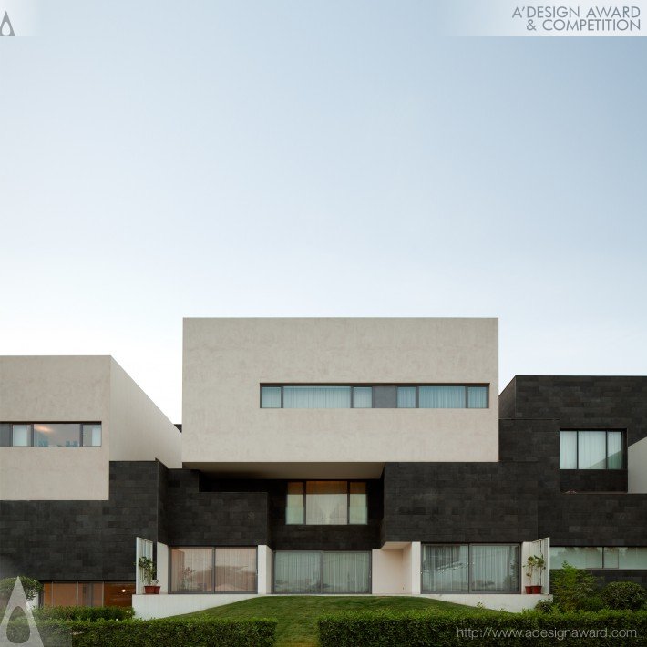 AGi Architects - Black and White House Residential House